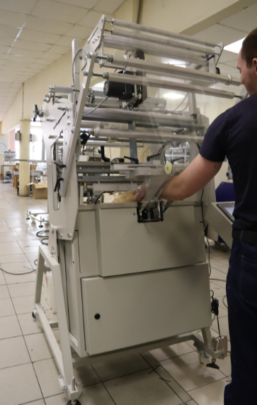 Упаковка хлебной продукции. Горизонтальная упаковочная машина “ПУМА-2” упаковка флоу-пак.